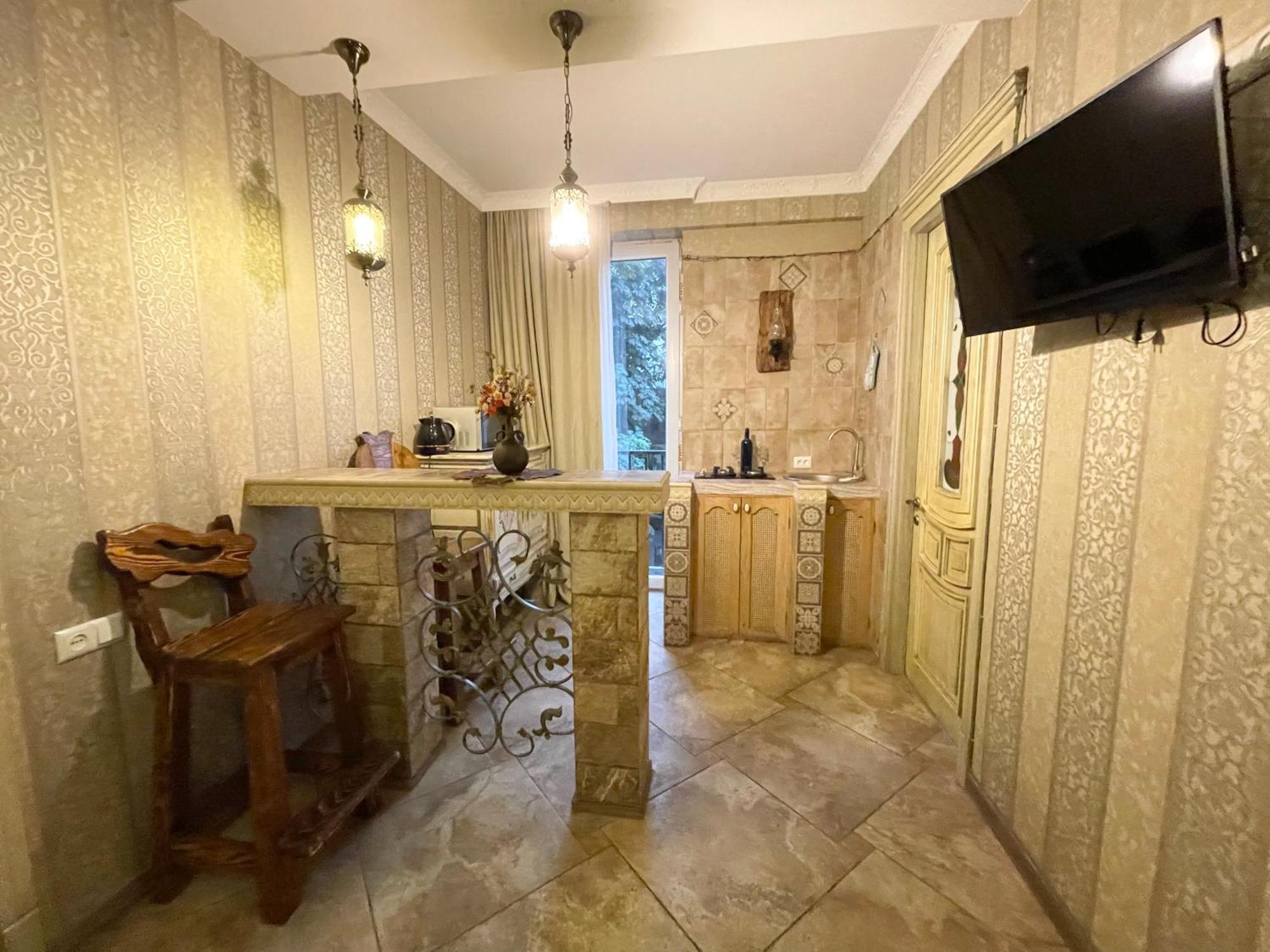 Central Apartment Тбілісі Екстер'єр фото